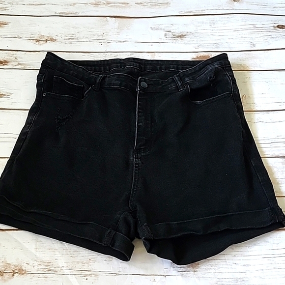 SHEIN Black High Rise Factory Distressed Jean Shorts - Picture 2 of 9